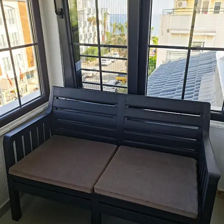 Apartment Lemonade